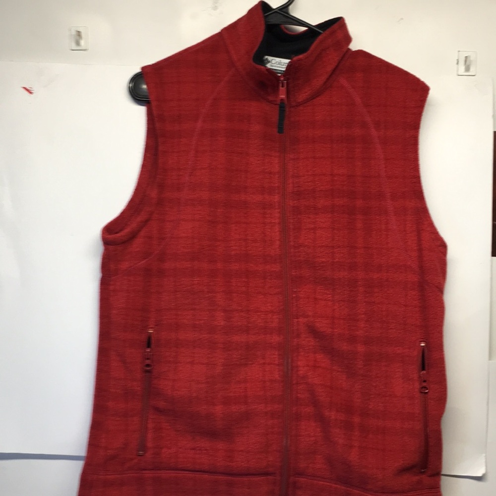Columbia Red Puffy Vest Large